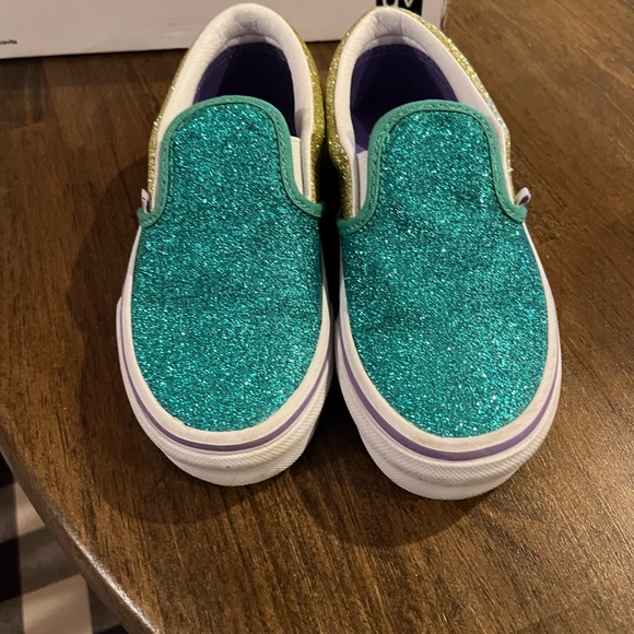 Worn once size 12 - Picture 2 of 3